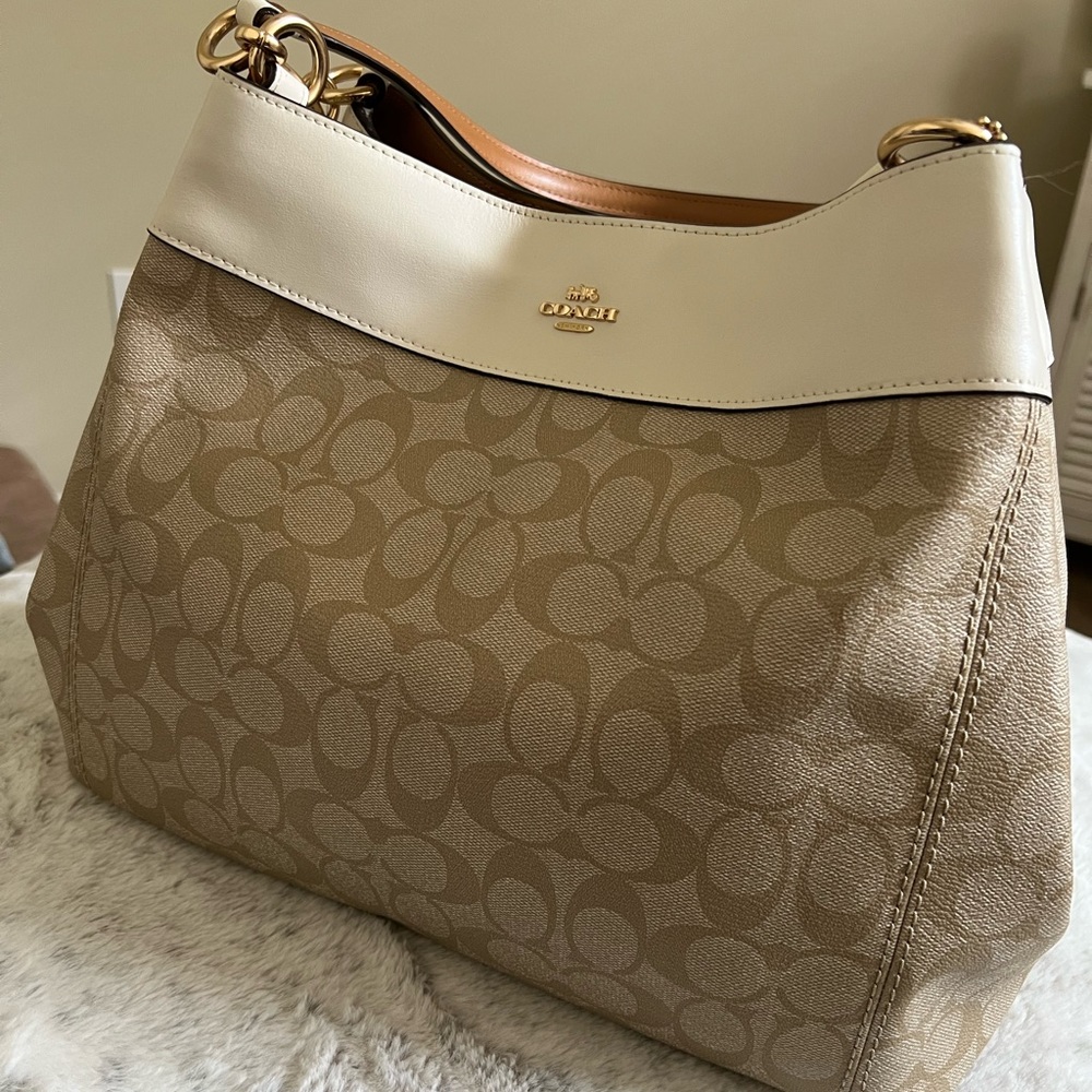 Coach Shoulder Bag